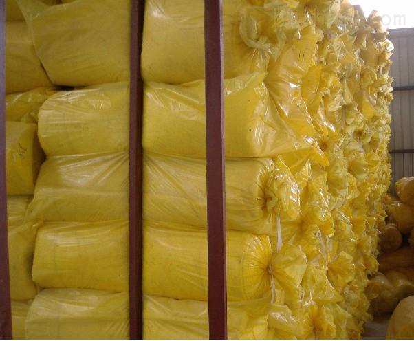 贴铝箔玻璃棉 一体化防水保温材料的性能解析与应用指南